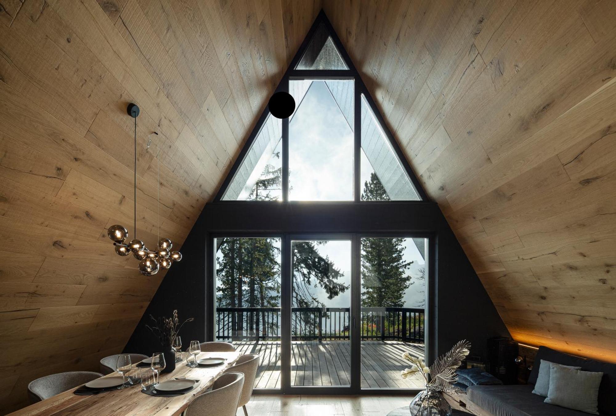 Luxe Vista Mountain Cermis - Mitten Auf Der Alm Und Skipiste Holiday home Cavalese